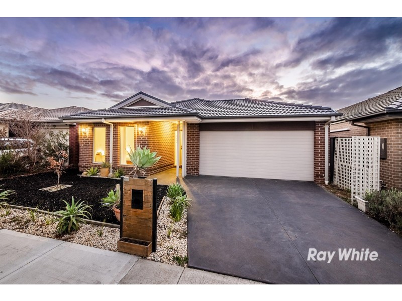 15 Ventasso Street, Clyde North VIC 3978