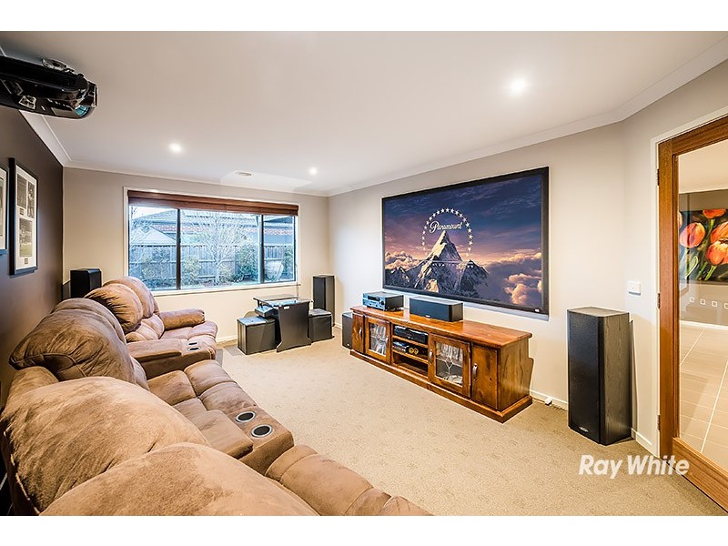 13 Mermaid Grove, Lyndhurst VIC 3975