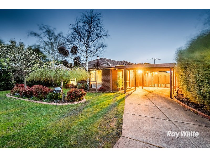 9 South Anderson Court, Cranbourne VIC 3977