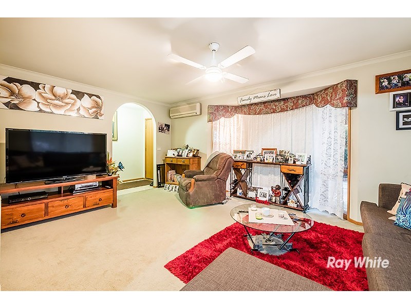 9 South Anderson Court, Cranbourne VIC 3977