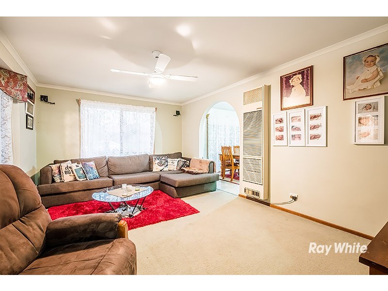 9 South Anderson Court, Cranbourne VIC 3977