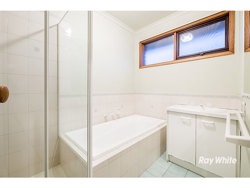 9 South Anderson Court, Cranbourne VIC 3977