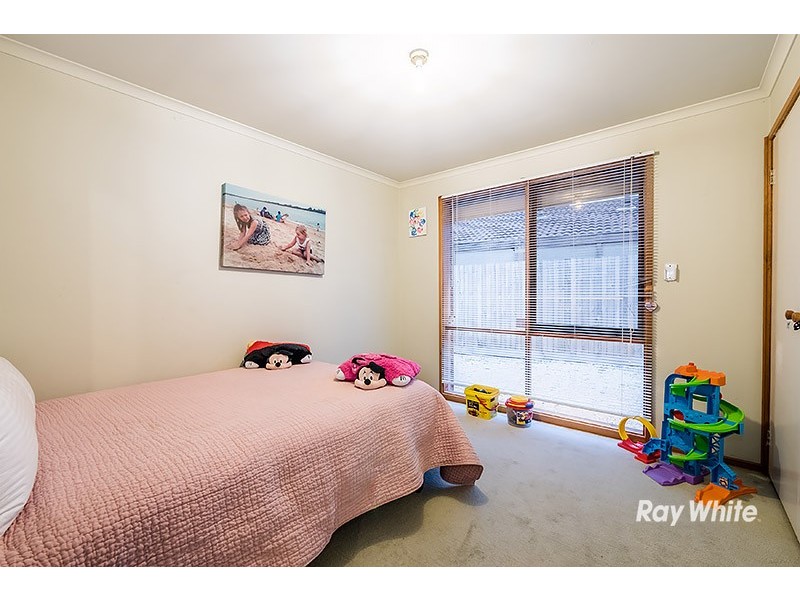 9 South Anderson Court, Cranbourne VIC 3977