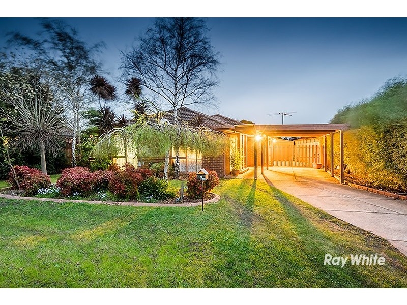 9 South Anderson Court, Cranbourne VIC 3977