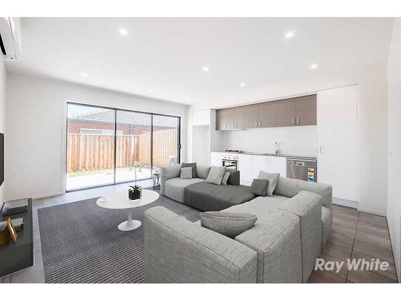 12 Boutique Lane, Cranbourne West VIC 3977