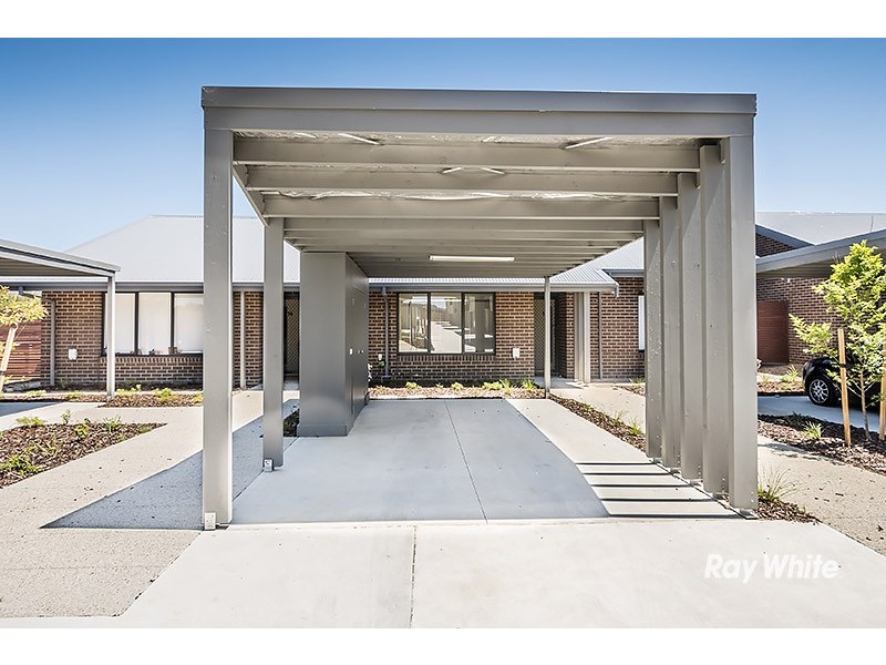 12 Boutique Lane, Cranbourne West VIC 3977