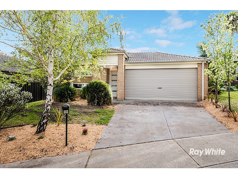 30 Lucerne Circuit, Pakenham VIC 3810