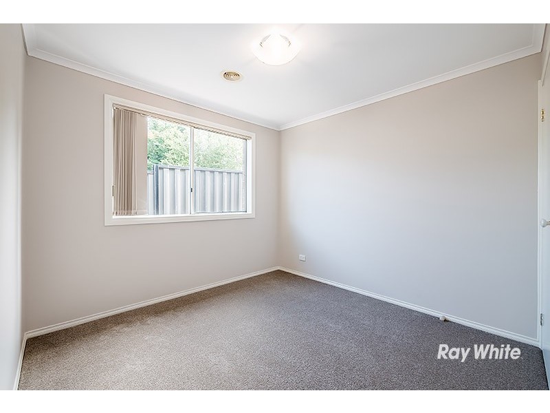 30 Lucerne Circuit, Pakenham VIC 3810