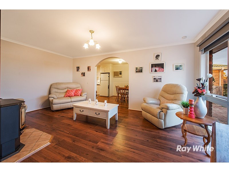 13 Bradley Terrace, Narre Warren VIC 3805