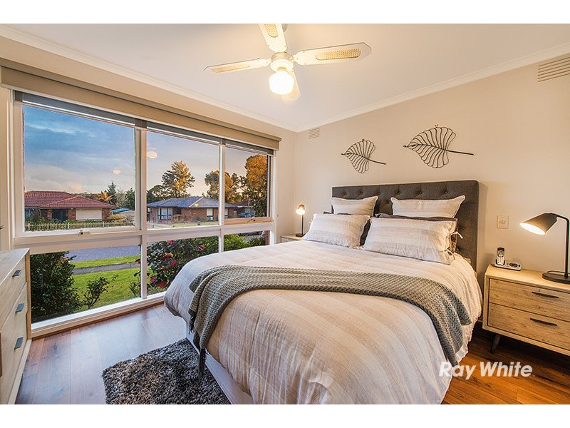 13 Bradley Terrace, Narre Warren VIC 3805