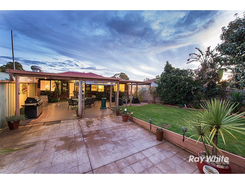13 Bradley Terrace, Narre Warren VIC 3805