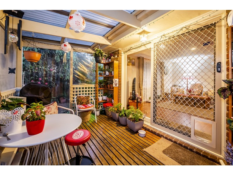 10 Godwin Crescent, Cranbourne North VIC 3977