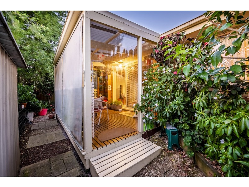 10 Godwin Crescent, Cranbourne North VIC 3977