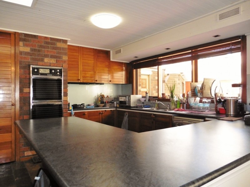 7 Rivette Court, Cranbourne VIC 3977