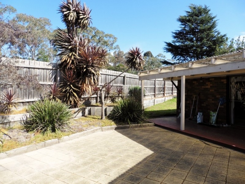 7 Rivette Court, Cranbourne VIC 3977