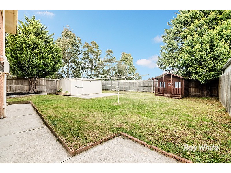 14 Frances Crescent, Cranbourne North VIC 3977