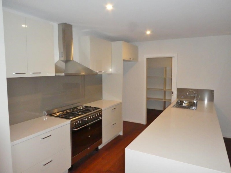 9 Arapiles Street, Cranbourne North VIC 3977