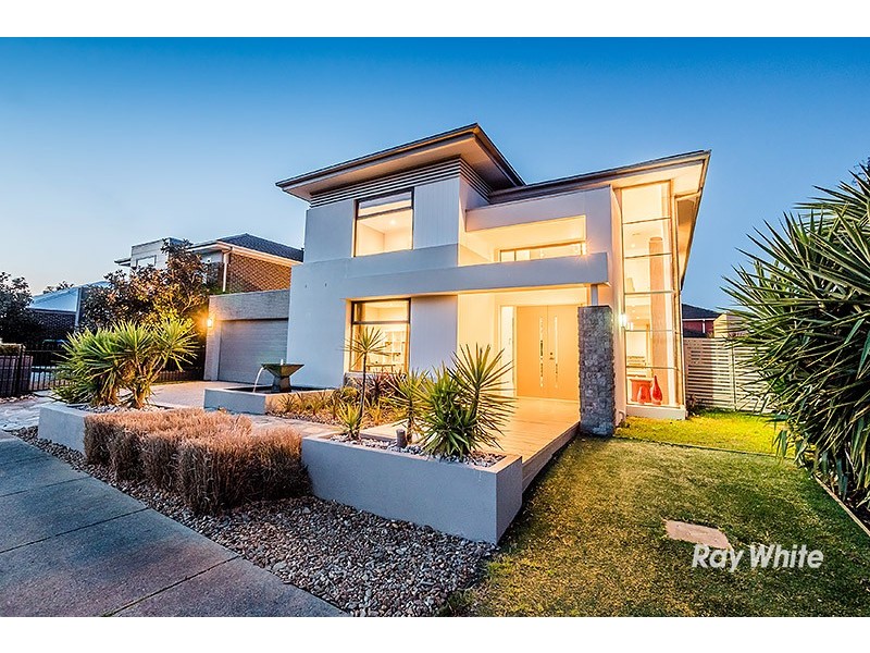 8 Peledora Place, Lyndhurst VIC 3975