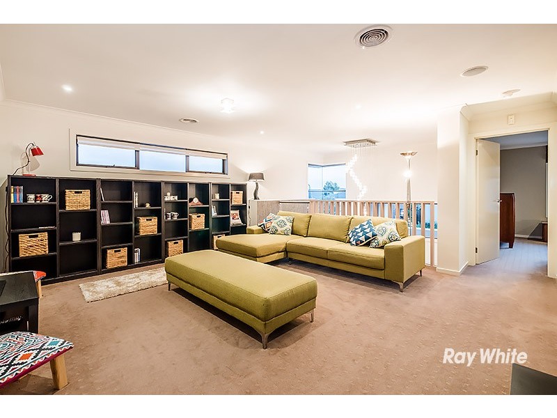 8 Peledora Place, Lyndhurst VIC 3975