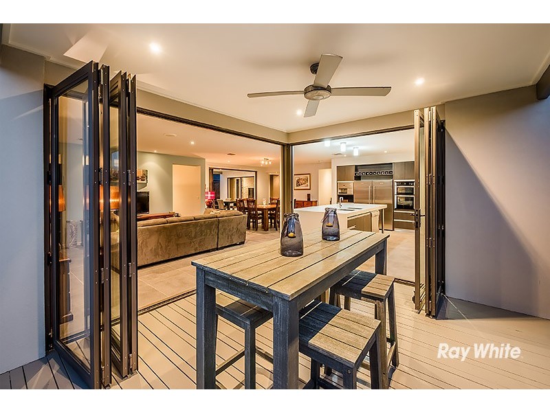 8 Peledora Place, Lyndhurst VIC 3975