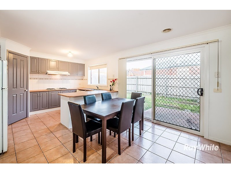 12 Breamlea Way, Cranbourne West VIC 3977