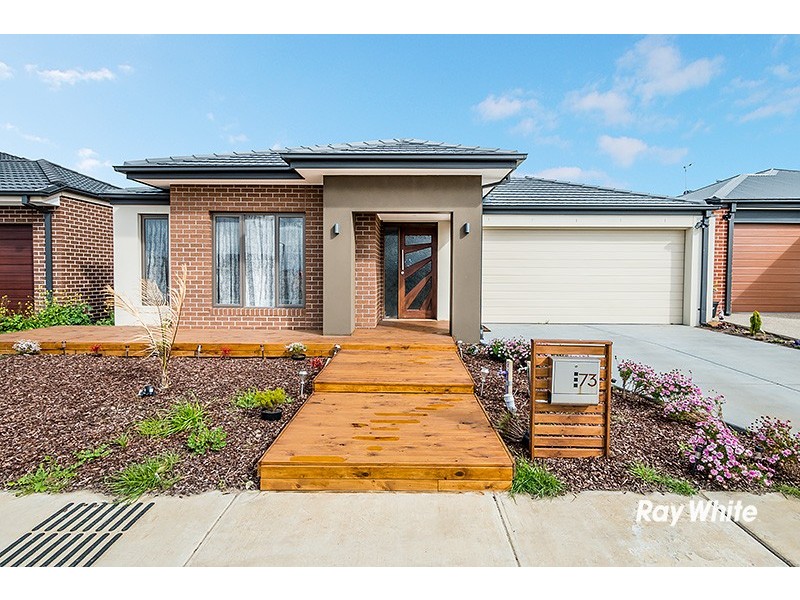 73 Quarters Boulevard, Cranbourne West VIC 3977