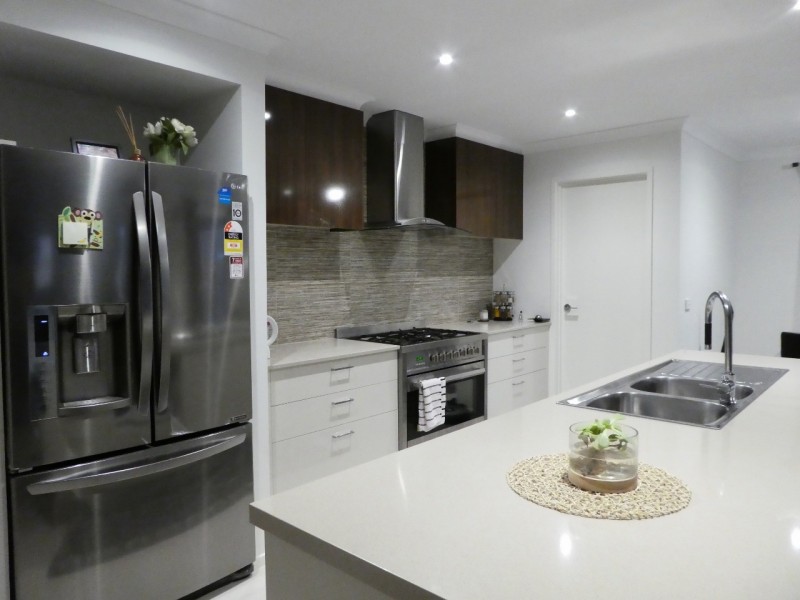 73 Quarters Boulevard, Cranbourne West VIC 3977