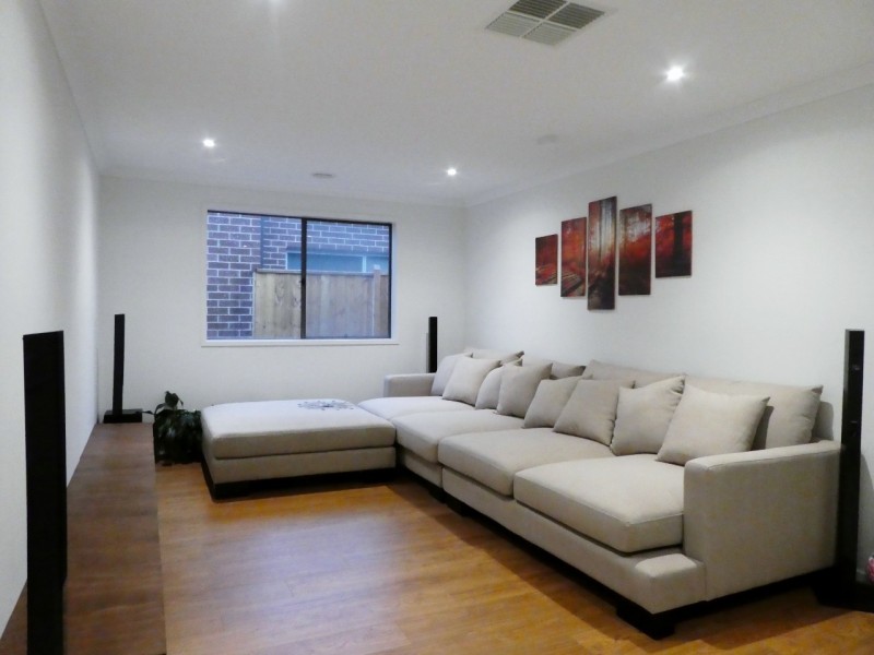 73 Quarters Boulevard, Cranbourne West VIC 3977