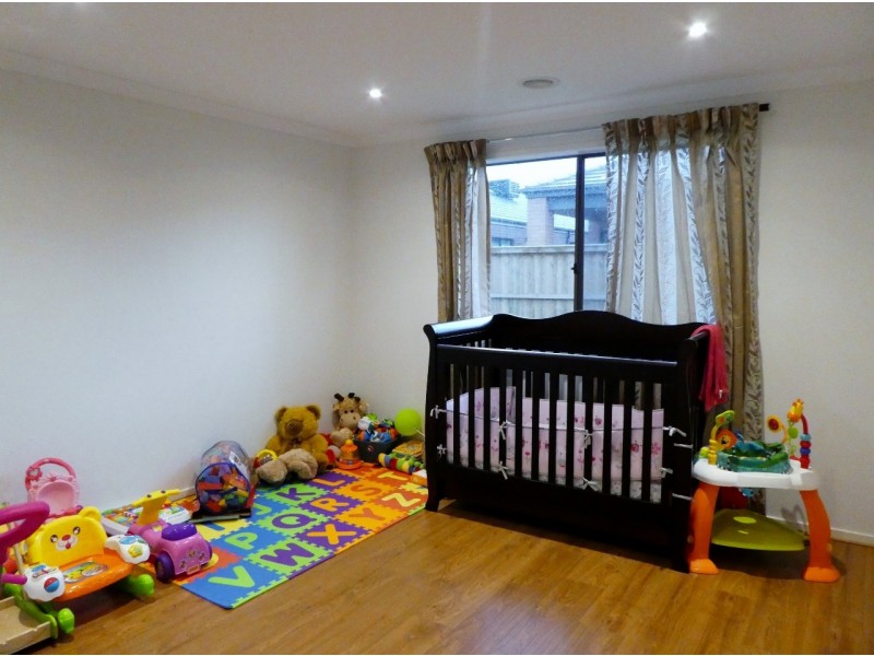 73 Quarters Boulevard, Cranbourne West VIC 3977