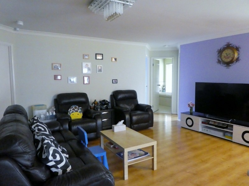 26 Cato Parkway, Lynbrook VIC 3975