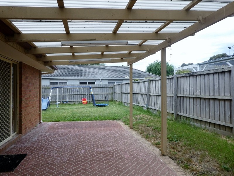 26 Cato Parkway, Lynbrook VIC 3975