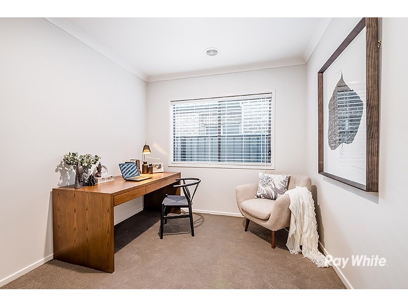 20 Gelderland Drive, Clyde North VIC 3978