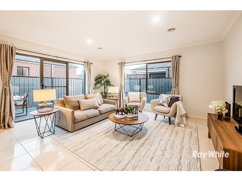 20 Gelderland Drive, Clyde North VIC 3978
