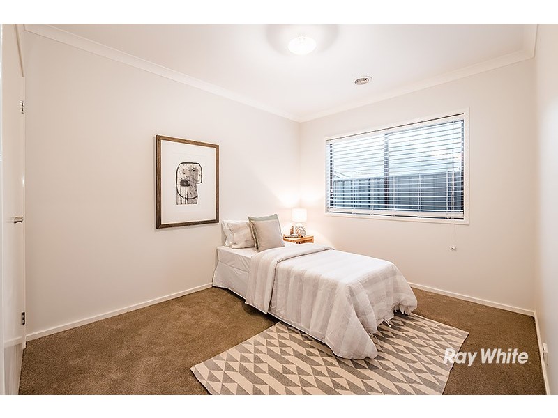 20 Gelderland Drive, Clyde North VIC 3978