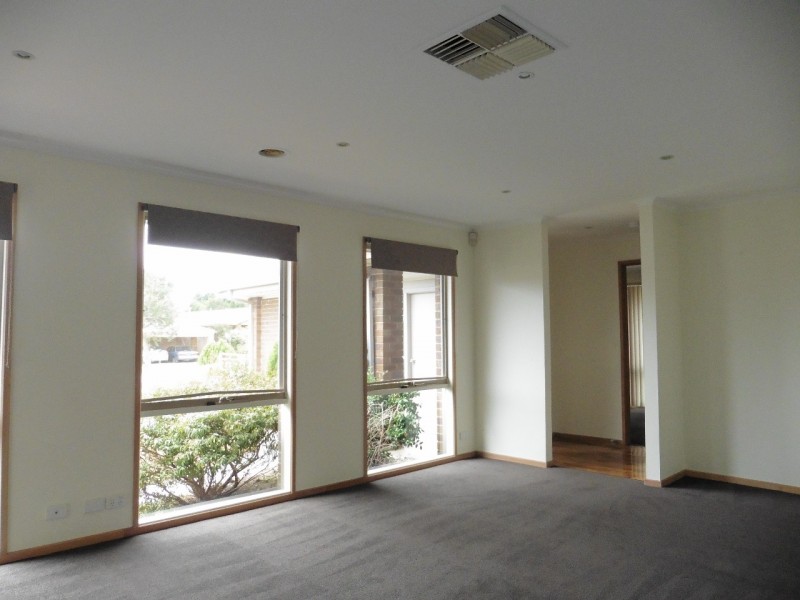 51 Norfolk Drive, Narre Warren VIC 3805