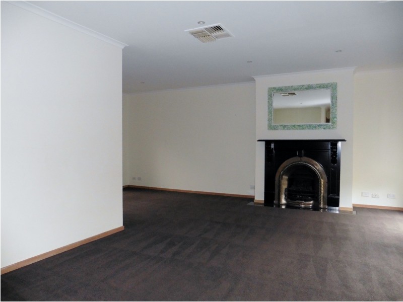 51 Norfolk Drive, Narre Warren VIC 3805