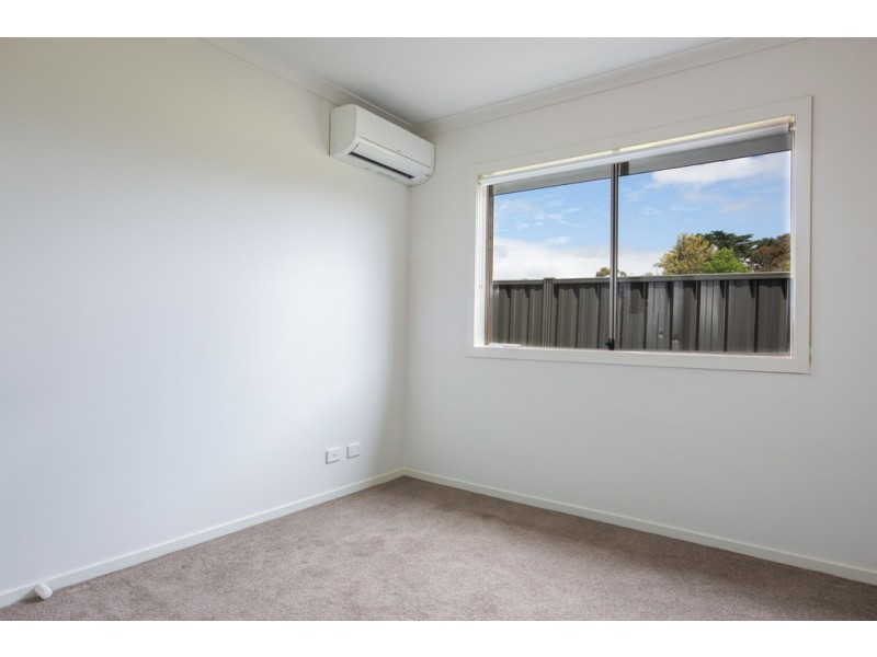 6 Gawler Way, Clyde North VIC 3978