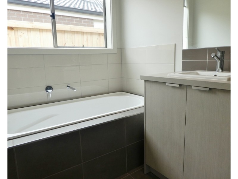 25 Cavendish Avenue, Clyde VIC 3978