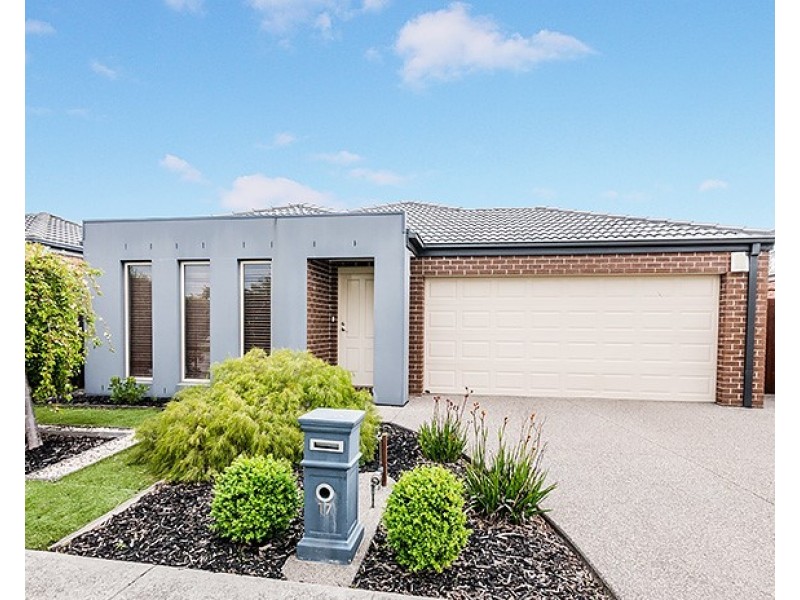17 Windmill Circuit, Lyndhurst VIC 3975