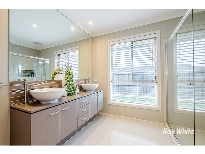 4 Marglen Place, Lyndhurst VIC 3975