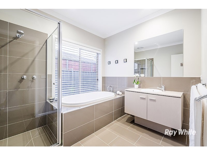 4 Marglen Place, Lyndhurst VIC 3975