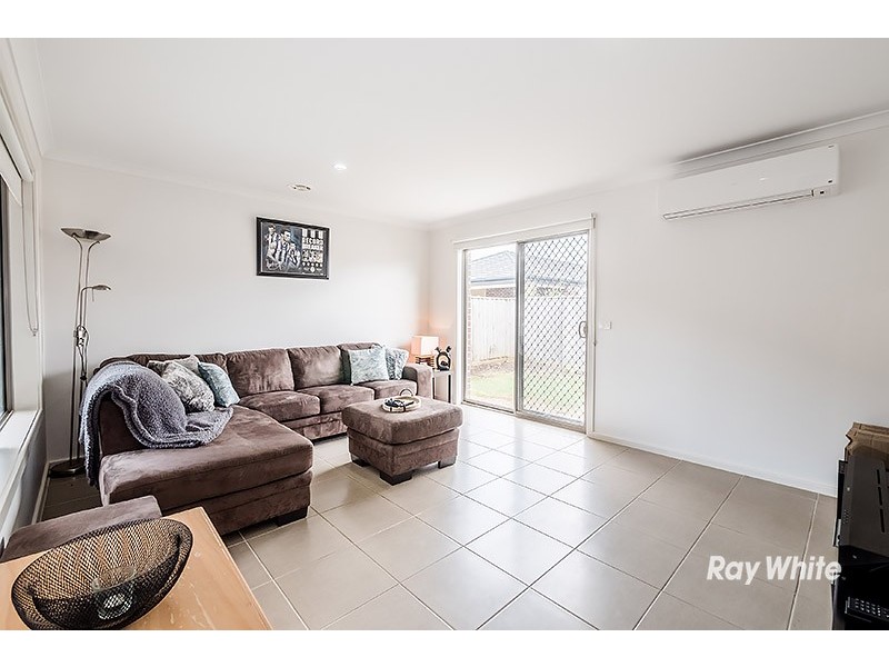 69 Brocker Street, Clyde North VIC 3978