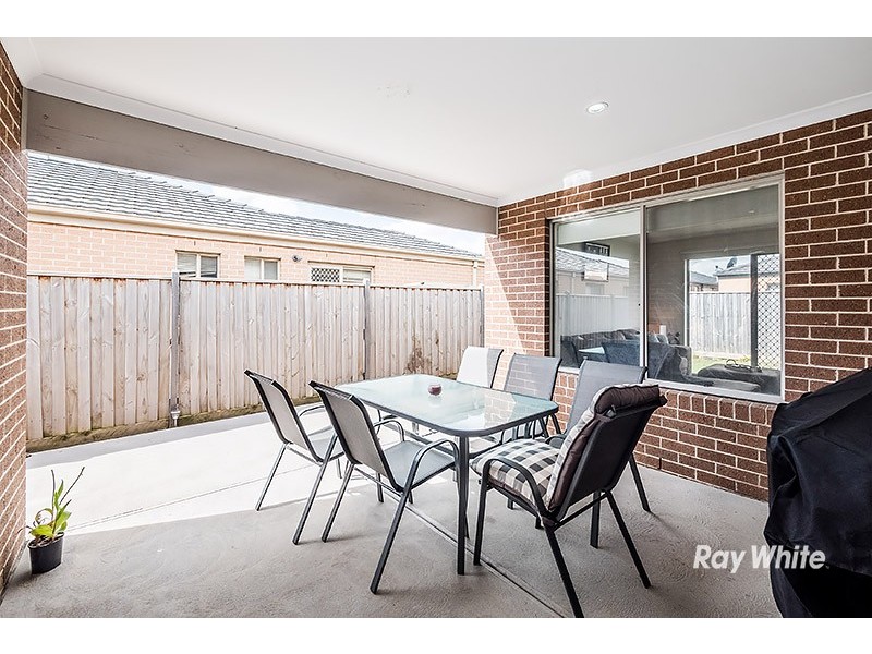 69 Brocker Street, Clyde North VIC 3978