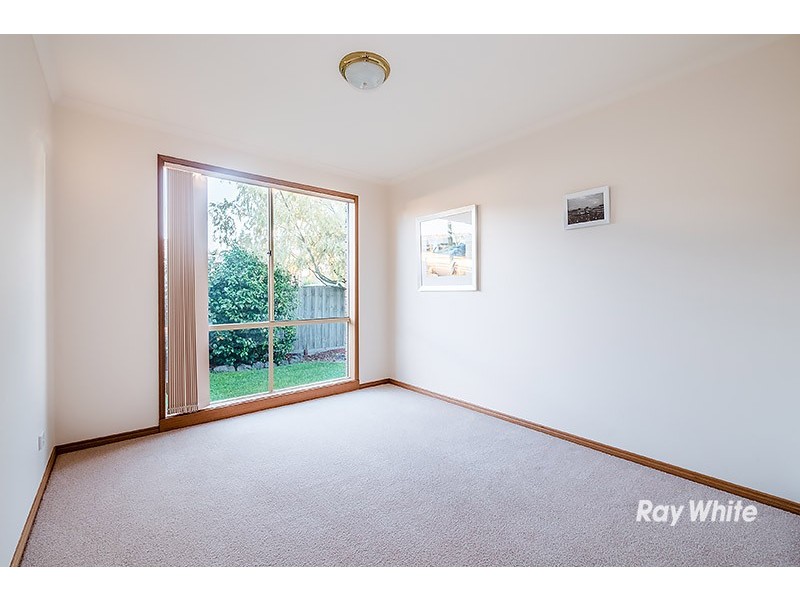 56 Hamilton Drive, Cranbourne North VIC 3977