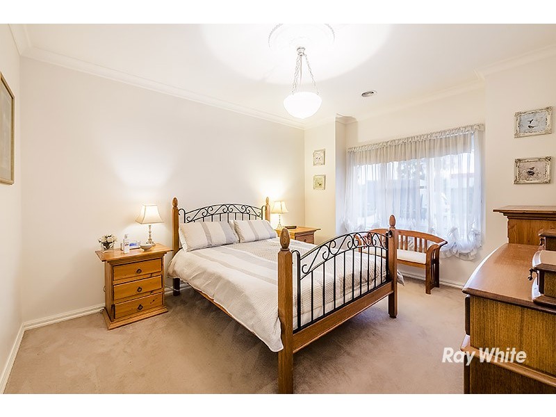 101 Aylmer Road, Lynbrook VIC 3975