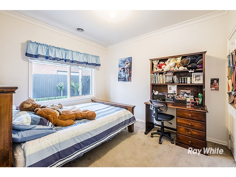 101 Aylmer Road, Lynbrook VIC 3975