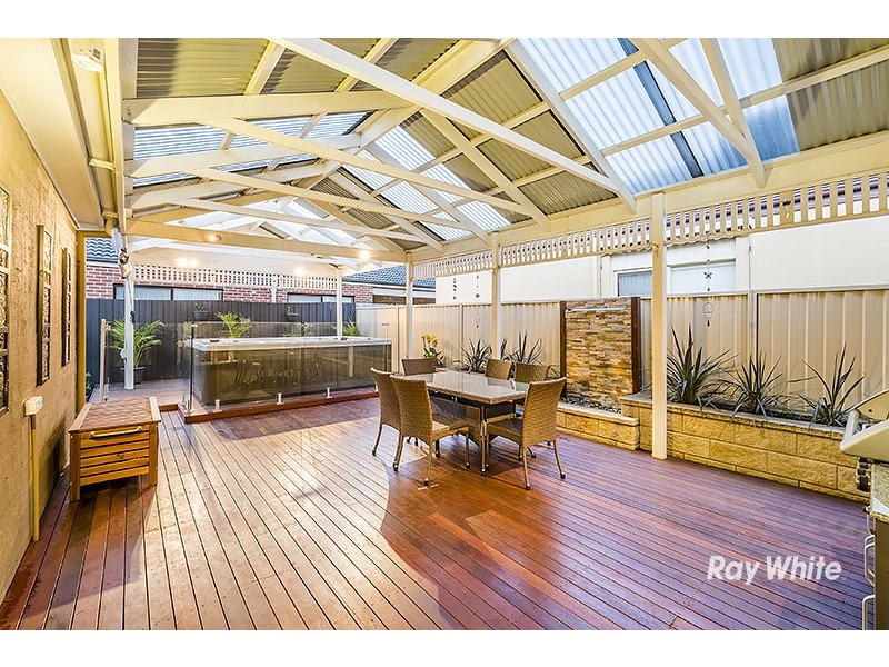 101 Aylmer Road, Lynbrook VIC 3975