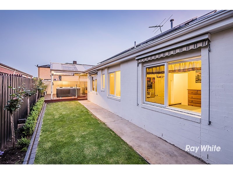 101 Aylmer Road, Lynbrook VIC 3975