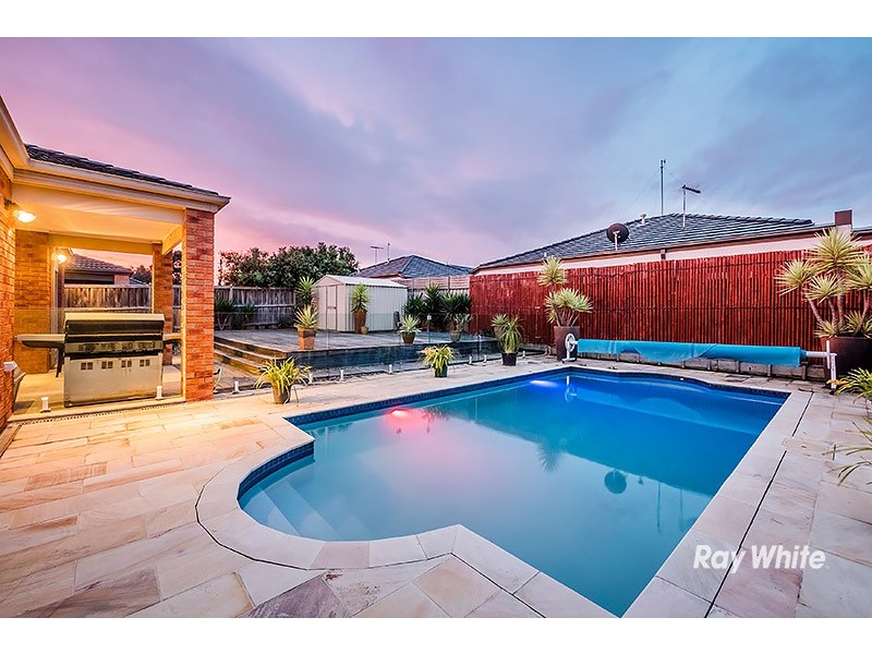 11 Rose Bush Crt, Lyndhurst VIC 3975