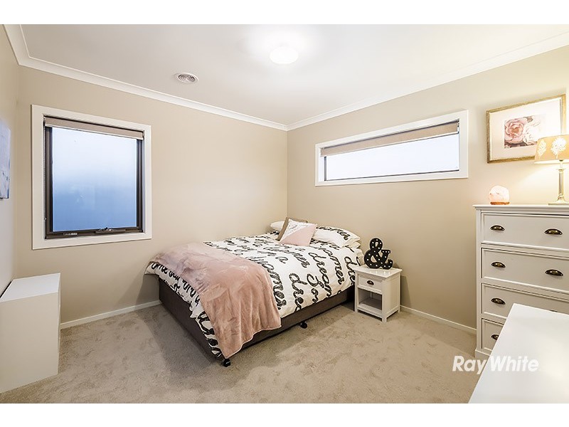 62 Como Parade, Clyde North VIC 3978